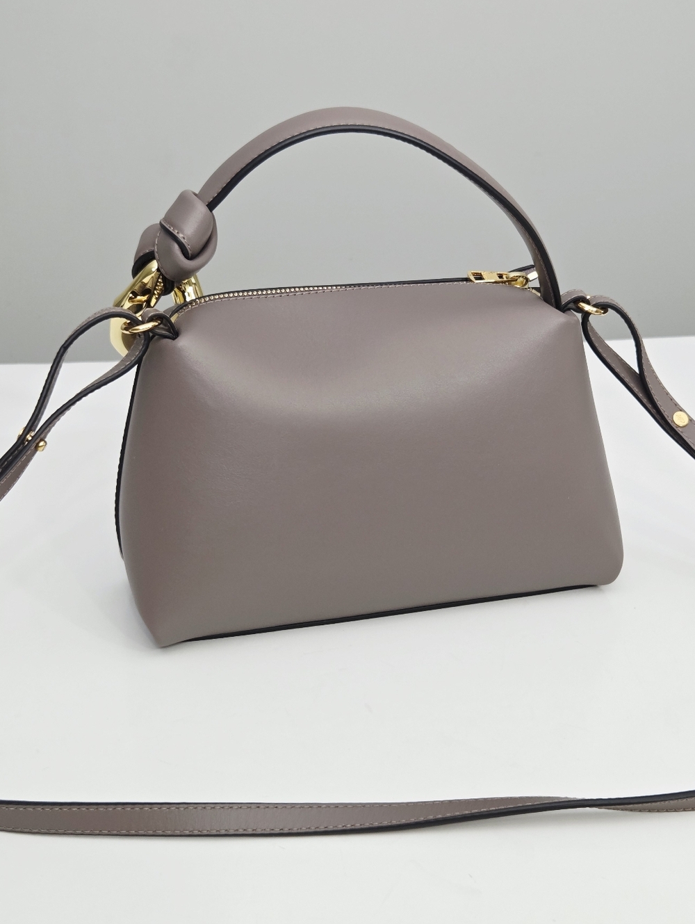 JW ANDERSON THE JWA SMALL CORNER BAG - TAUPE LEATHER - Picture 9 of 15